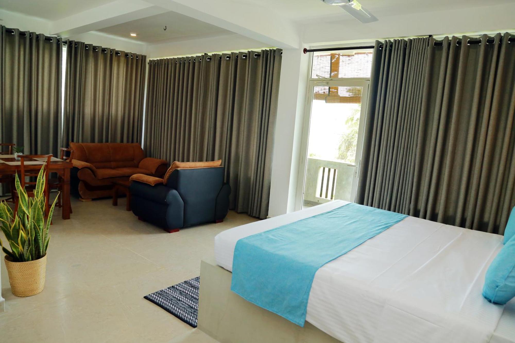 Cocos Hotel Midigama East Exterior foto